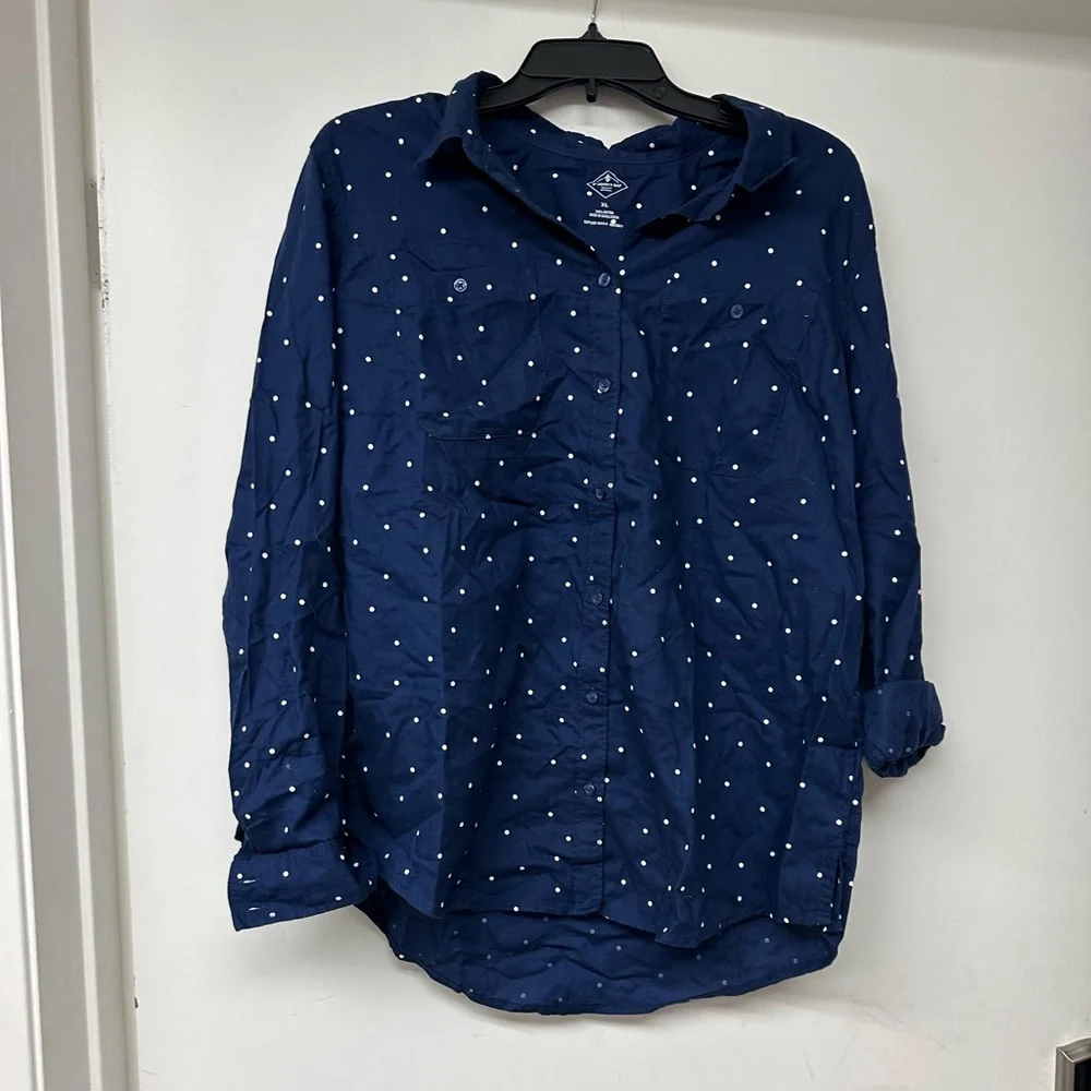 St Johns Bay Women's Button Down Polkadot Top in American Navy Dot  New With Tag
